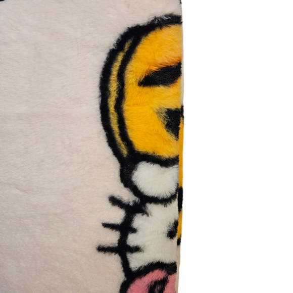 Hello Kitty Halloween Faux Rabbit Fur Throw Blanket Pink 50 x 70 - Picture 2 of 5